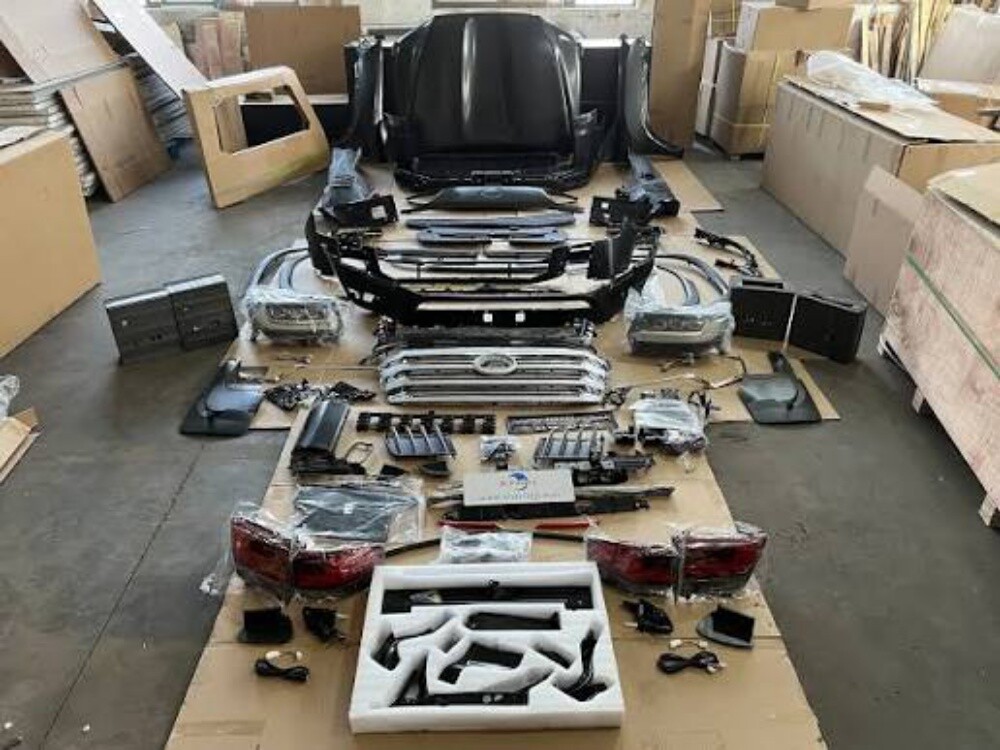 LC200.300 body kit - 1