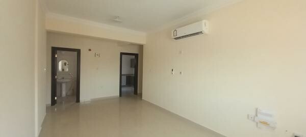 3 bhk old airport building apartmnt - 4
