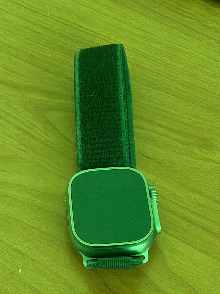 Apple Watch Ultra 2 (49mm Titanium) - 3
