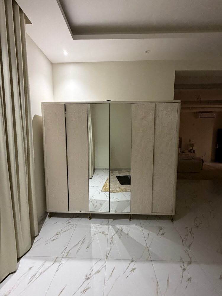 Semi-new furniture for sale - 1