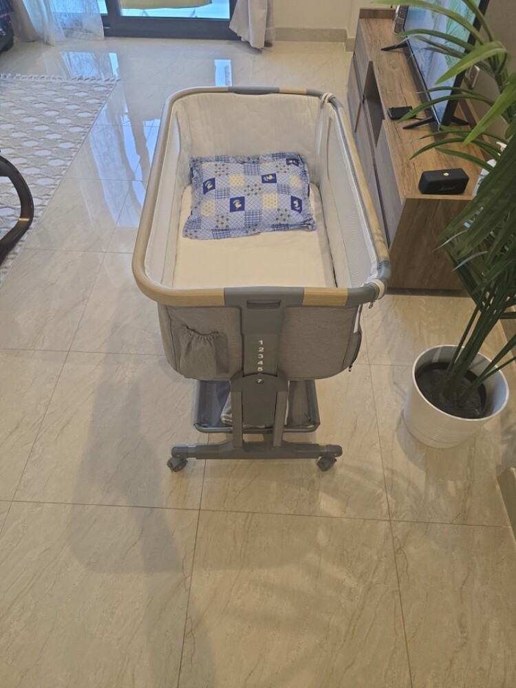Baby bed with mattress - 1