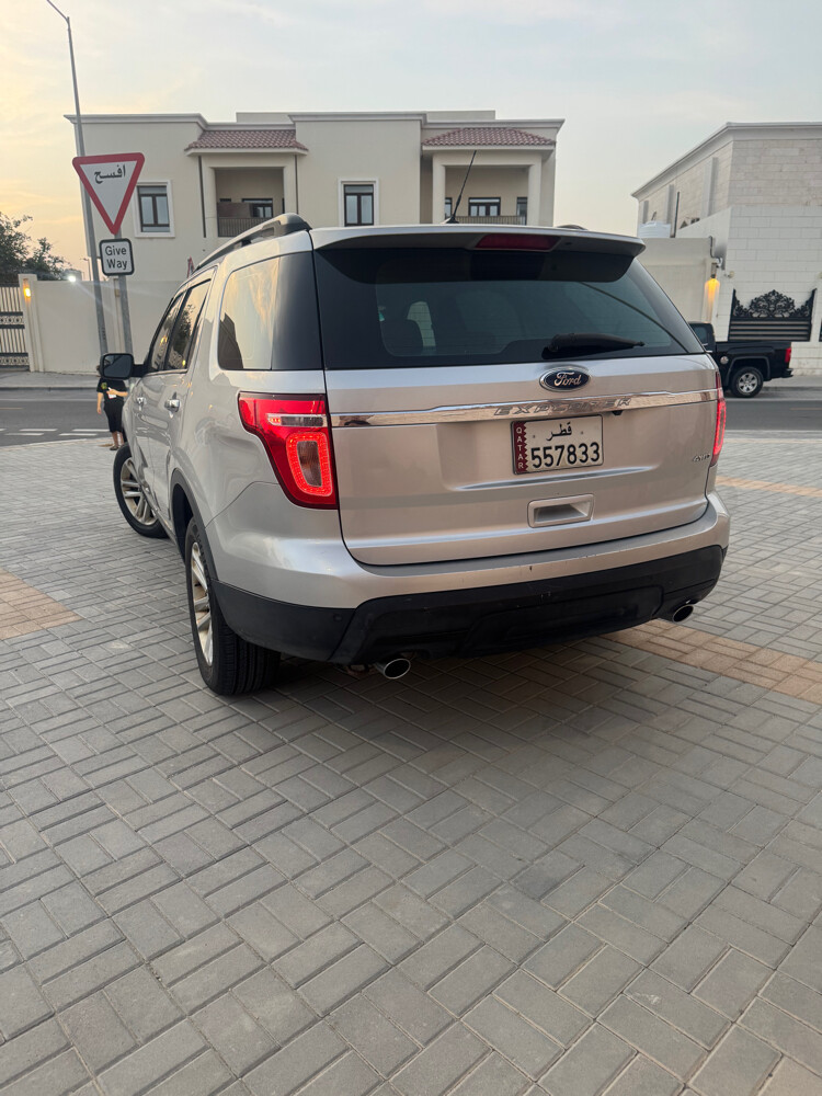 Ford Explorer - 2