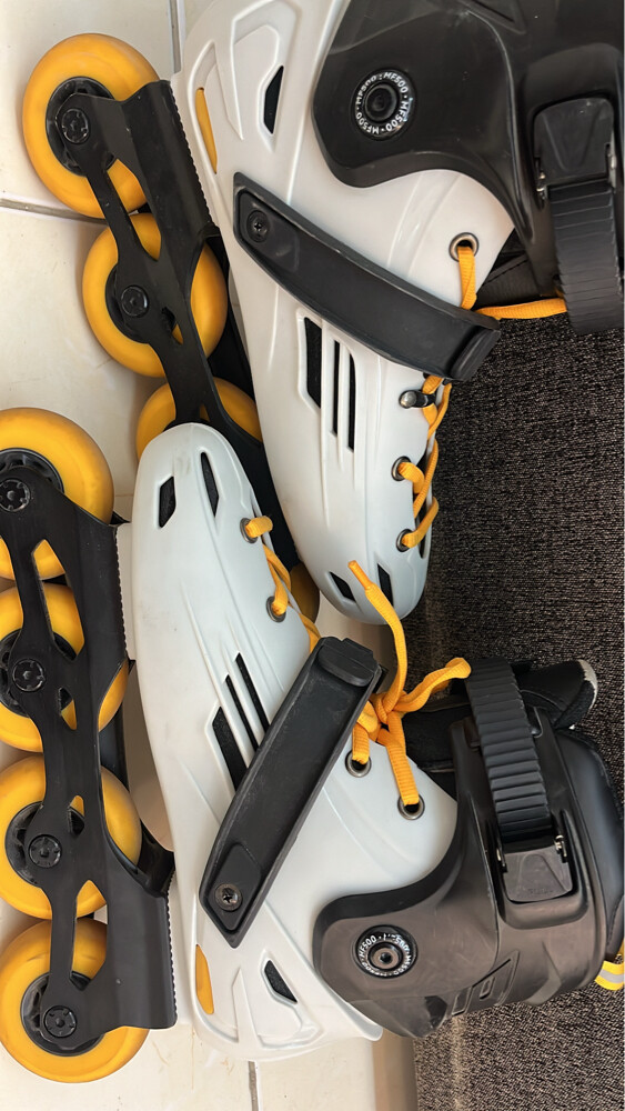 rollerskate - 2