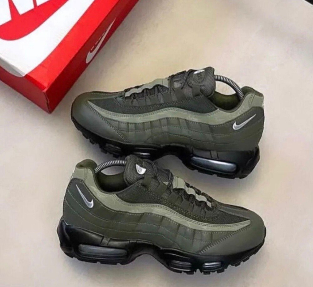 Brand new Air Nike Tn different - 6
