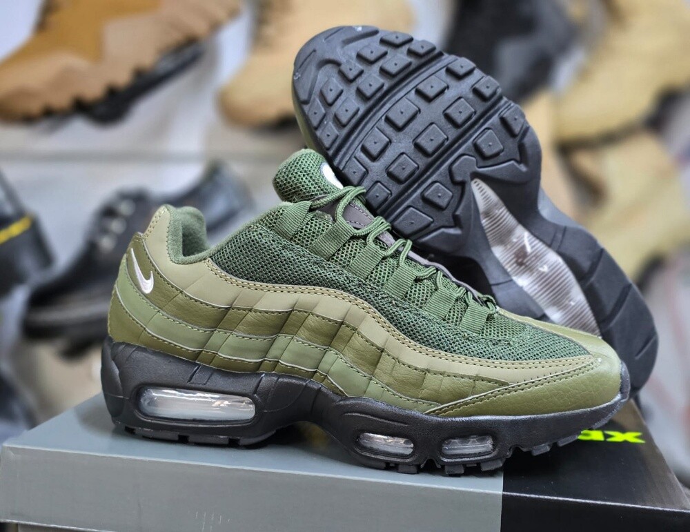 Brand new Air Nike Tn different - 2