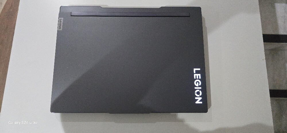 Gaming laptop Legion 7 - 7