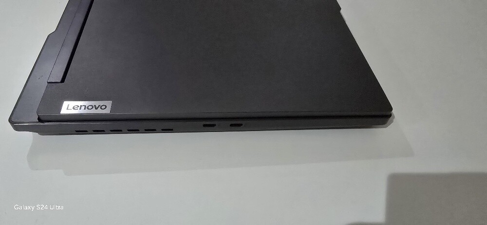 Gaming laptop Legion 7 - 9