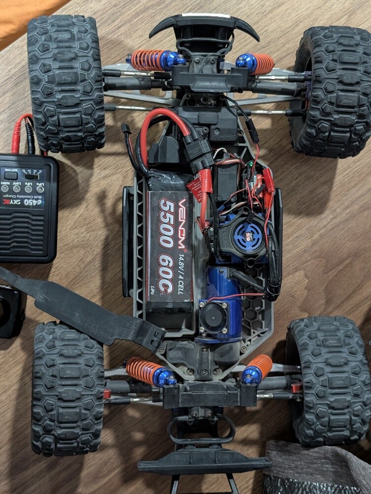 Traxxas hoos - 3