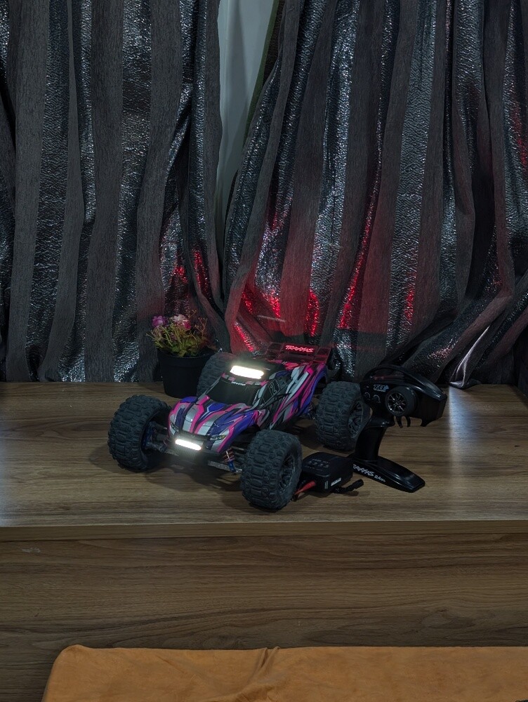 Traxxas hoos - 1