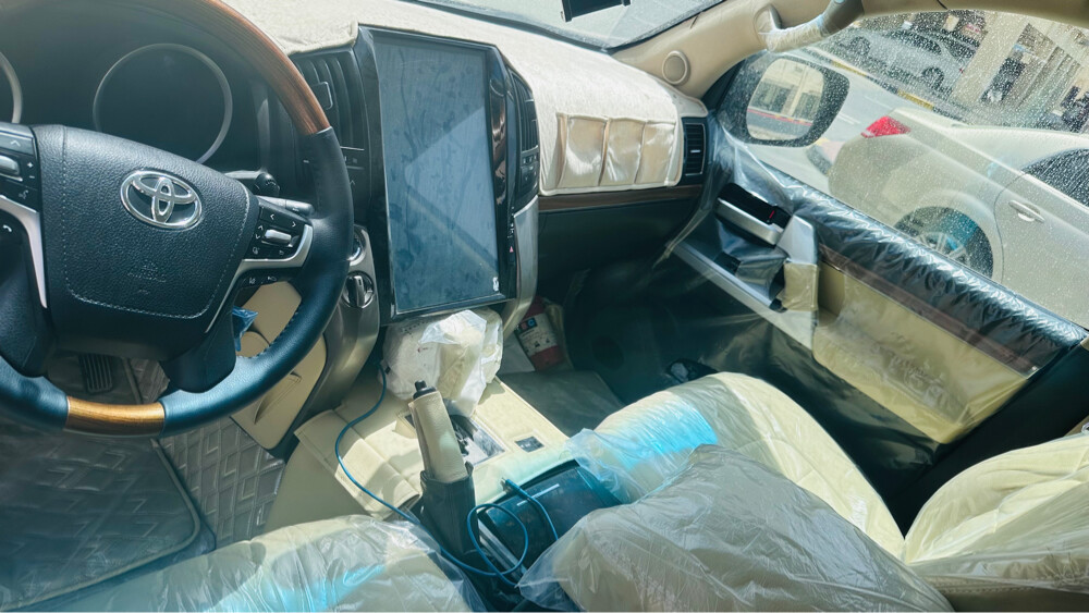 Land Cruiser 2008 updated 2020 - 14