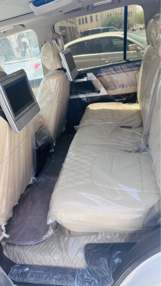 Land Cruiser 2008 updated 2020 - 8