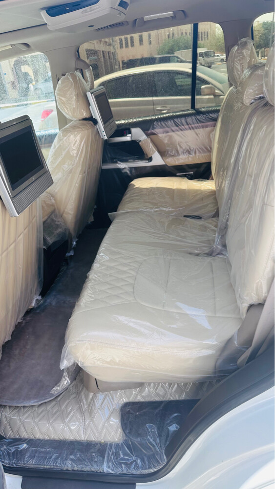 Land Cruiser 2008 updated 2020 - 12