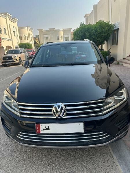 VOLKSWAGEN TOUAREG - 1