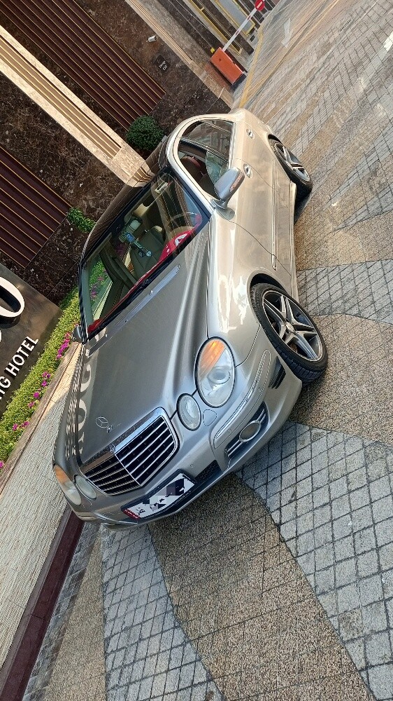 Mercedes Benz W211 - 3