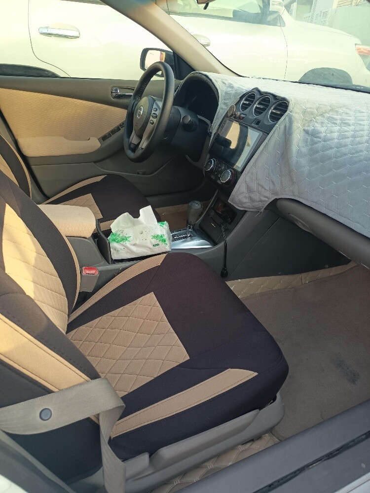 Nissan Altima - 14
