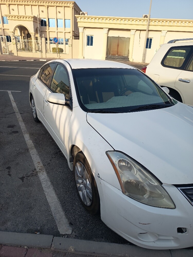 Nissan Altima - 13