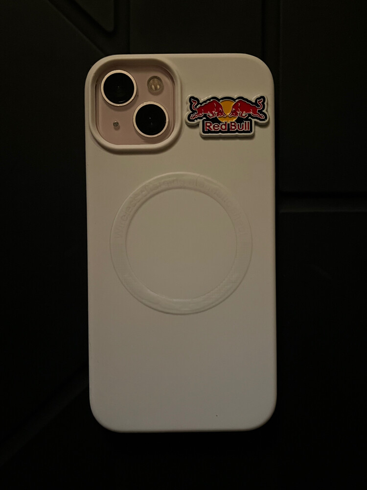 iPhone 13 - 1