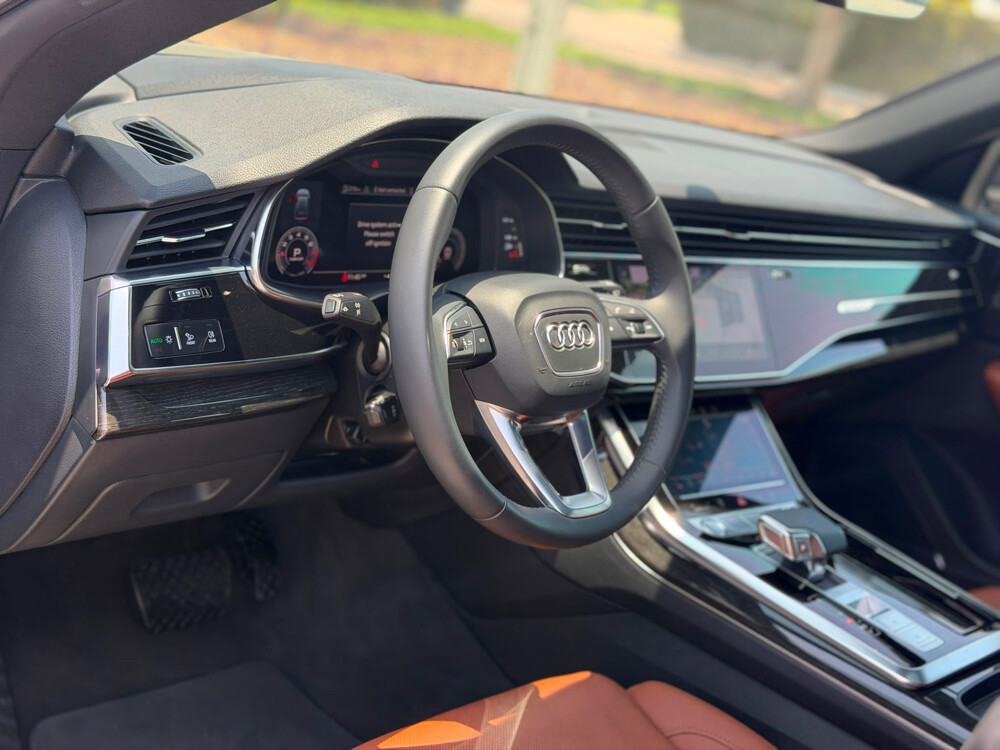 audi Q8 - 9