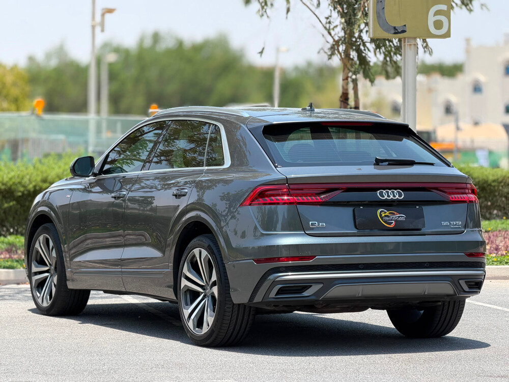 audi Q8 - 3