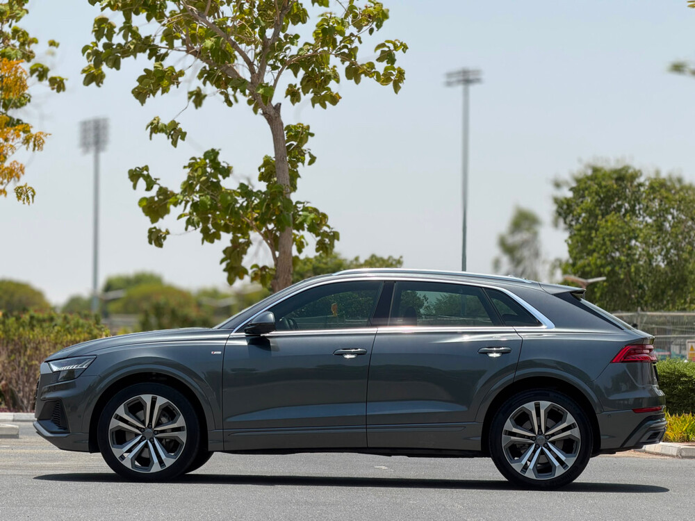 audi Q8 - 8
