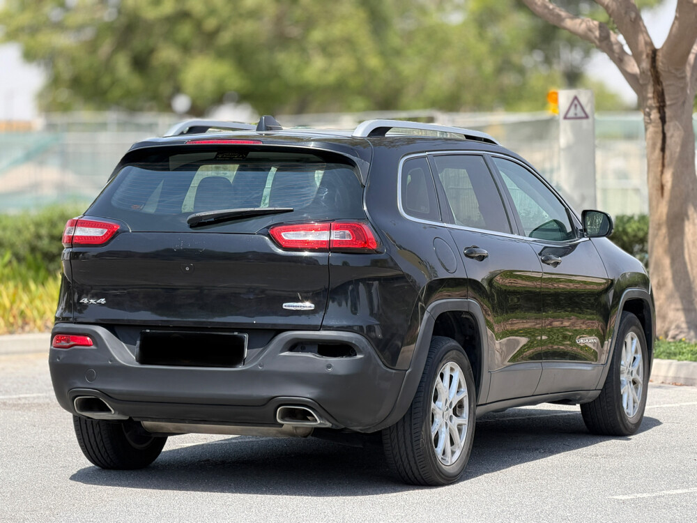 Jeep longitude - 4