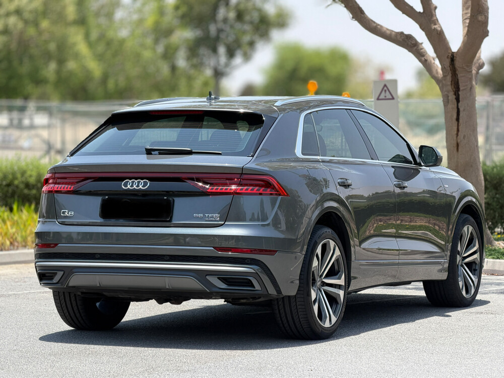 Audi Q8 S line - 4