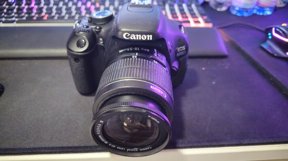 canon 600D - 2