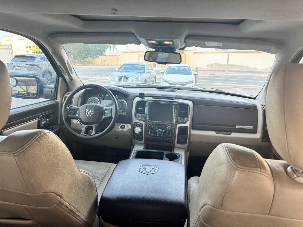 2014 RAM 1500 Laramie - 3