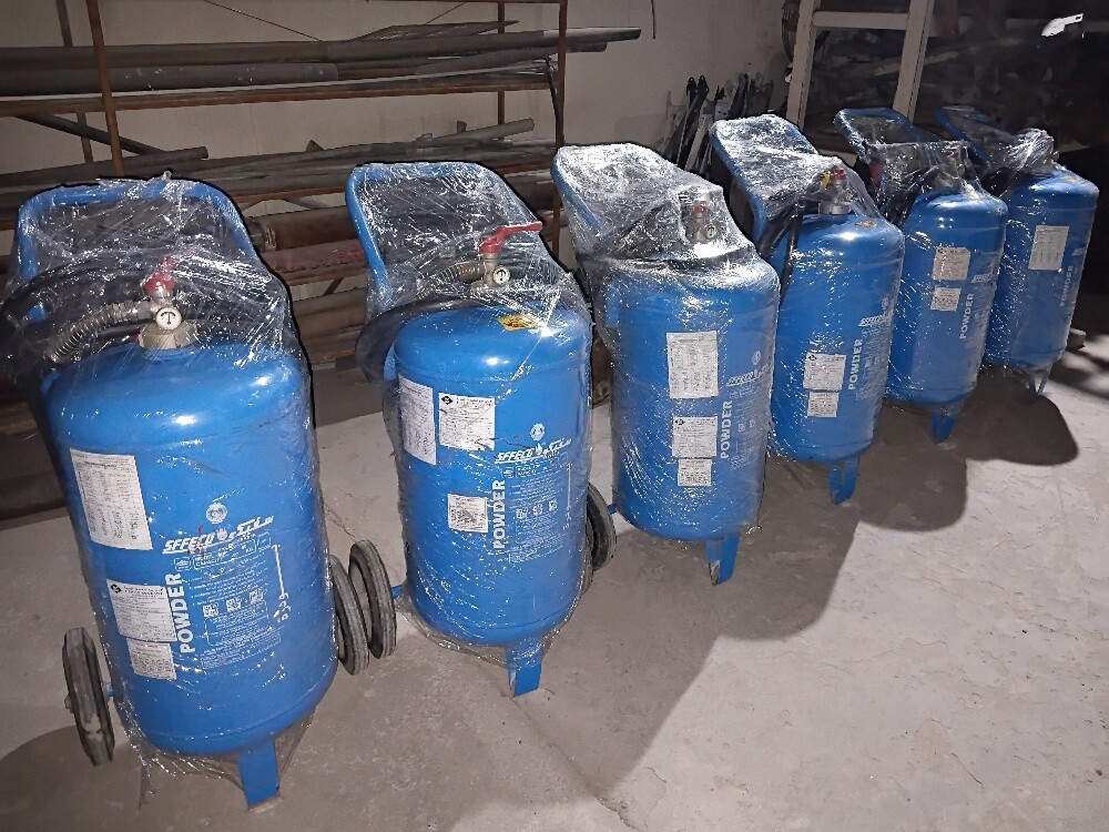 Fire extinguishers for sale (trolle - 1