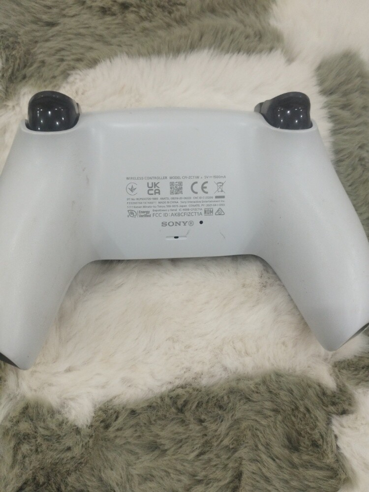 Sony 5 controller - 2