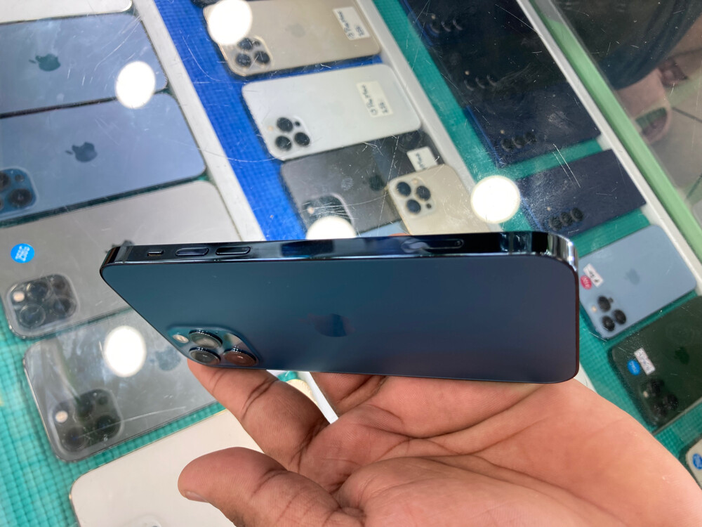 iPhone 12 Pro (256gb) - 4