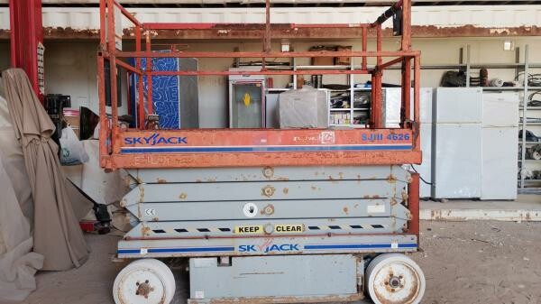 2011 SkyJack SJ 111-4626 - 1