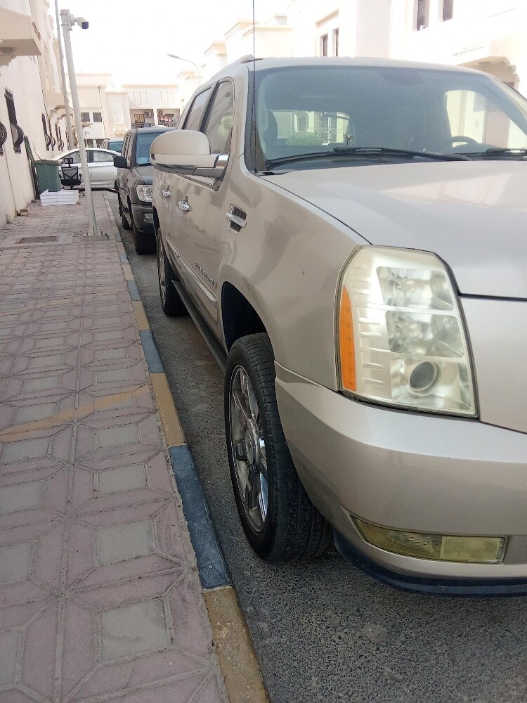 للبيع كاديلاك - 1