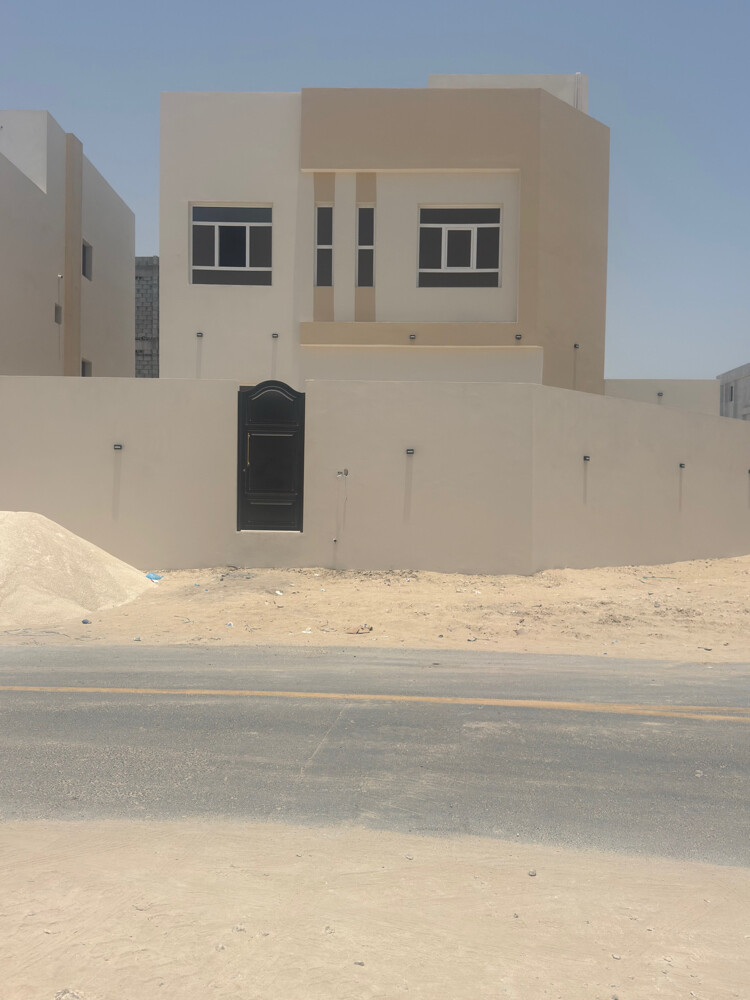 للبيع فيلا بسعر حلو في الخور  - 14