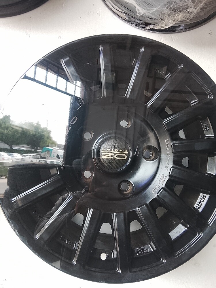 OZ Racing - 8