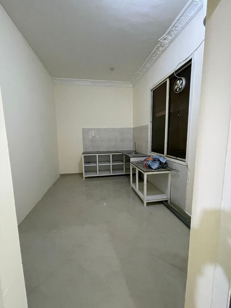 Studio room available for rent - 6