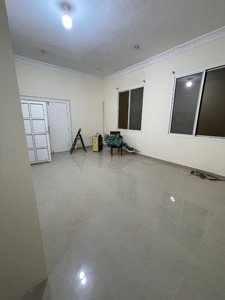 Studio room available for rent - 5