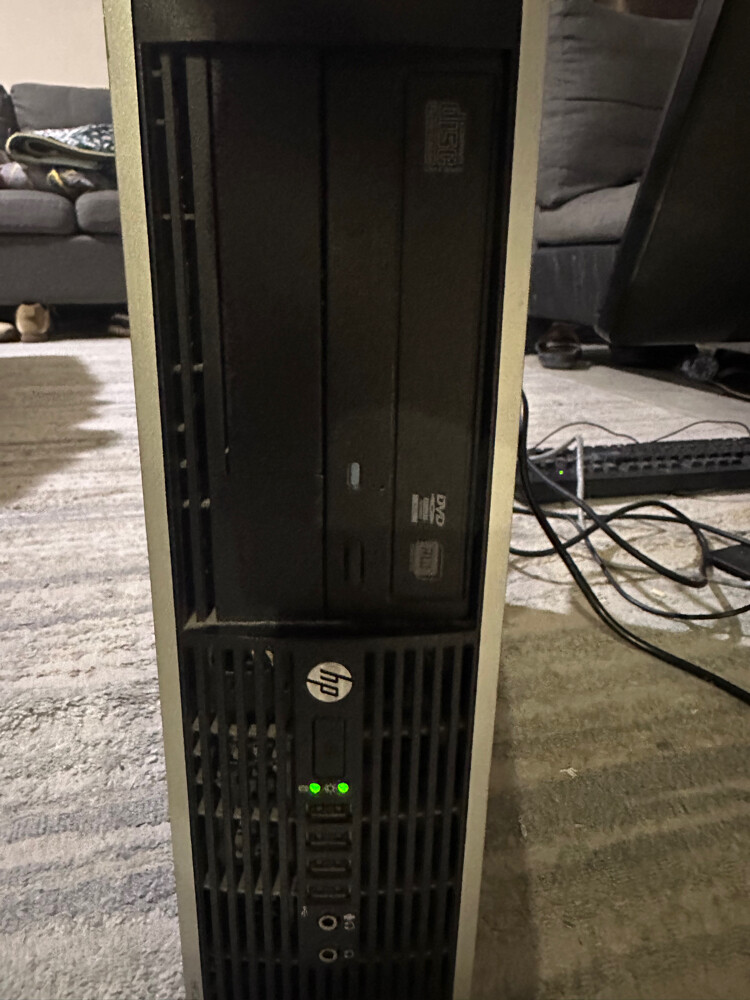 HP Compaq Elite 8300 SFF Desktop - 2