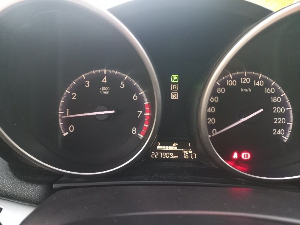 mazda zoom 3 - 9