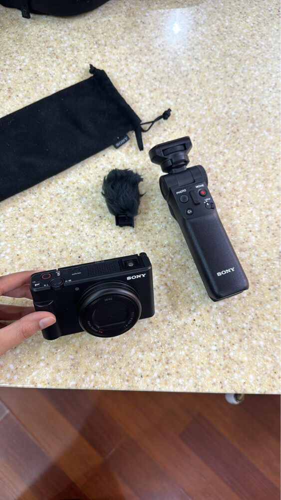 sony ZV-1M2 - 1
