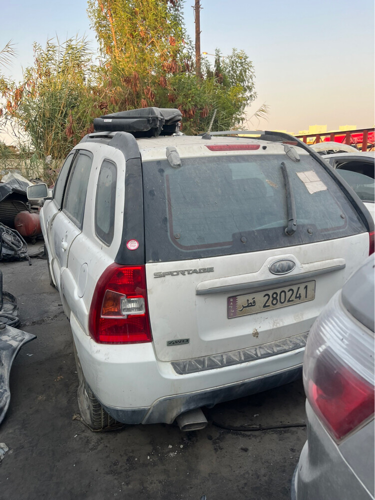 kia shortage v 6 scrap spare parts - 1