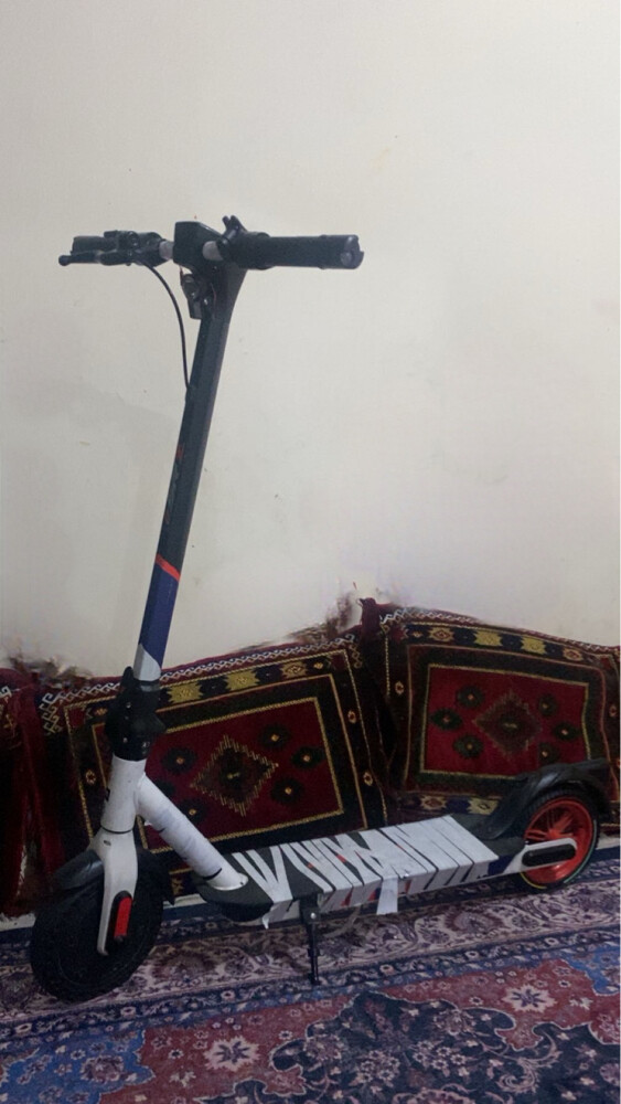 سكوتر ممتاز  - 1