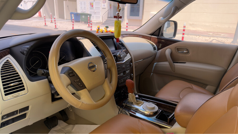 Nissan Patrol 2015 SE V8 Sunroof - 10