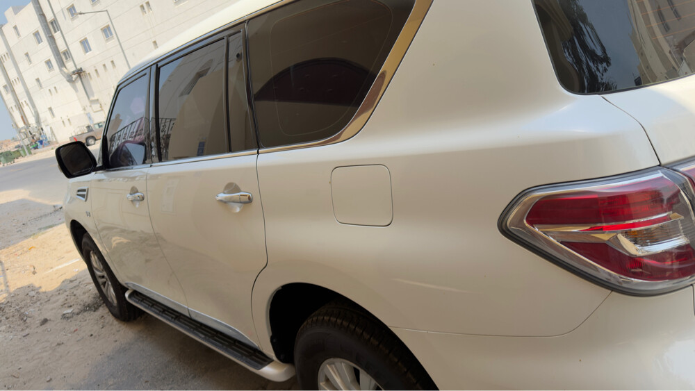 Nissan Patrol 2015 SE V8 Sunroof - 9