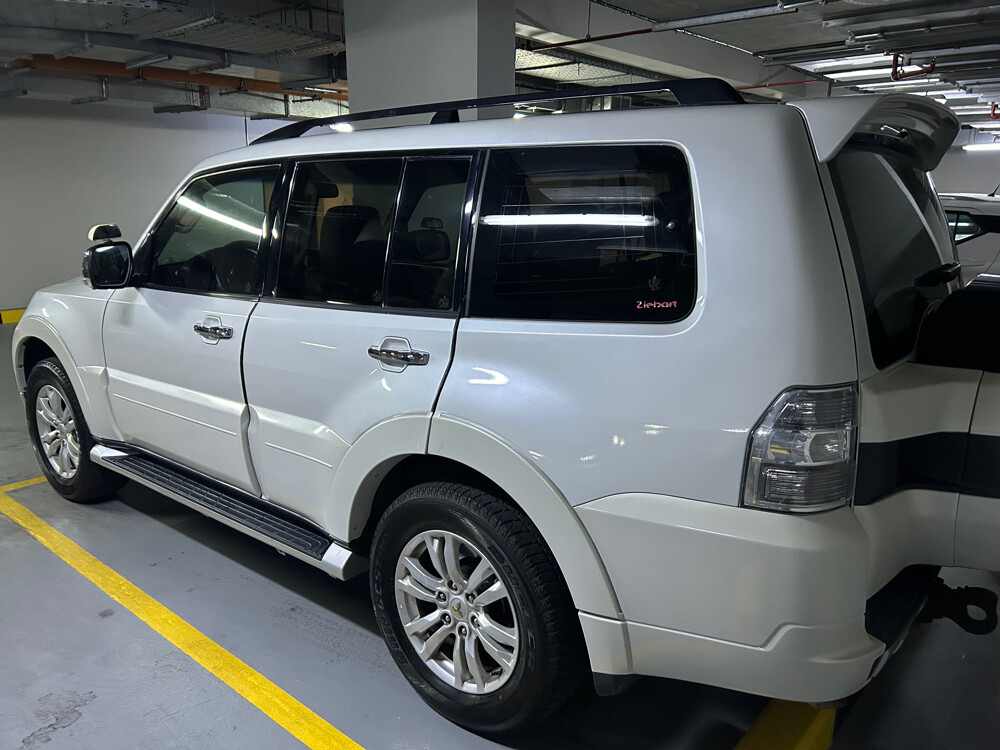 Mitsubishi Pajero Gold Edition - 7