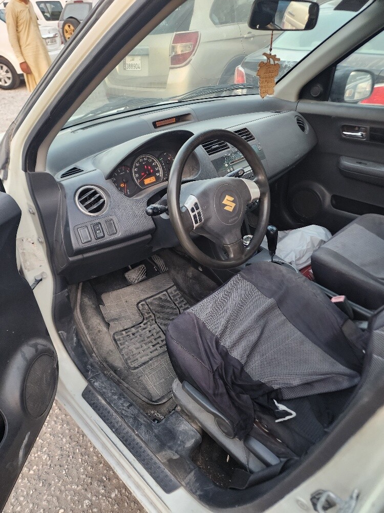 Suzuki swift all parts available - 2