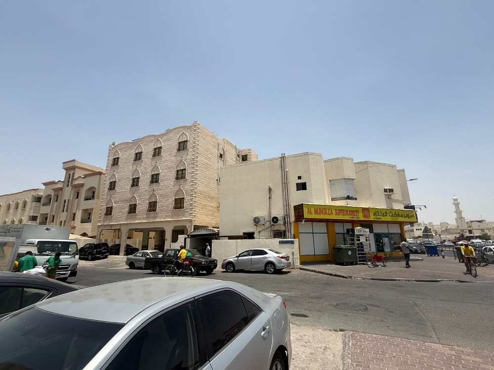 عمارة 10 شقق للبيع مدينة خليفه ج - 3