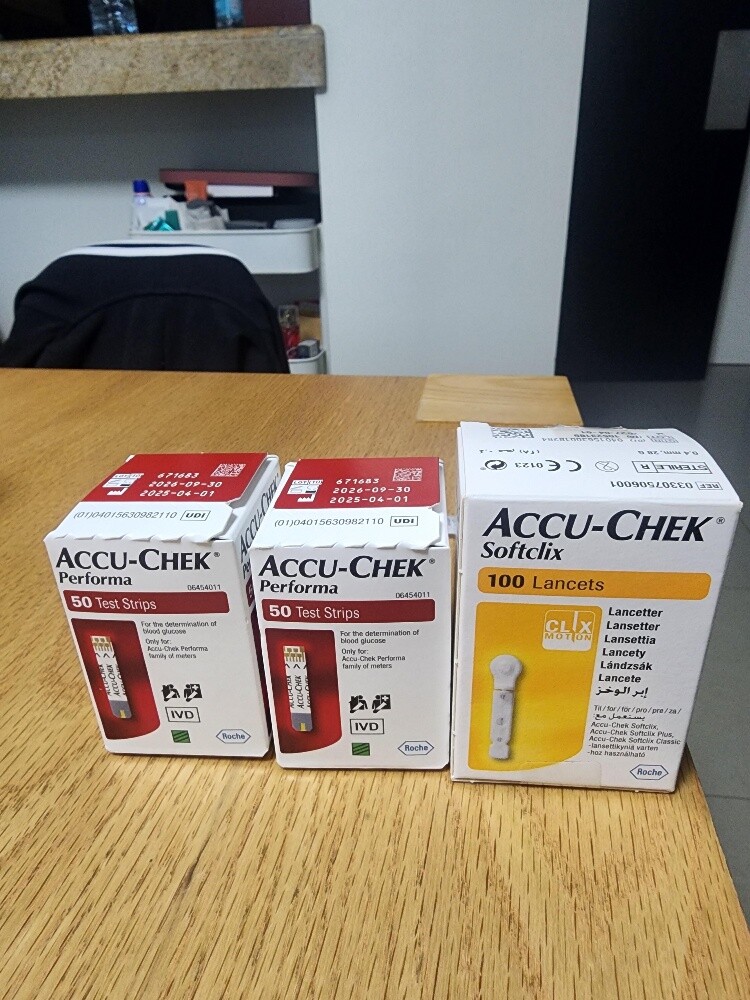 AccuCheck Performa (Strips & Lancet - 1