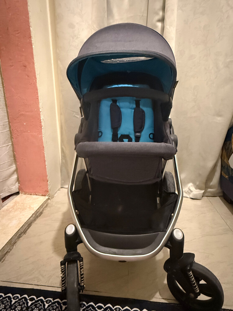 stoller/ car seat - 9