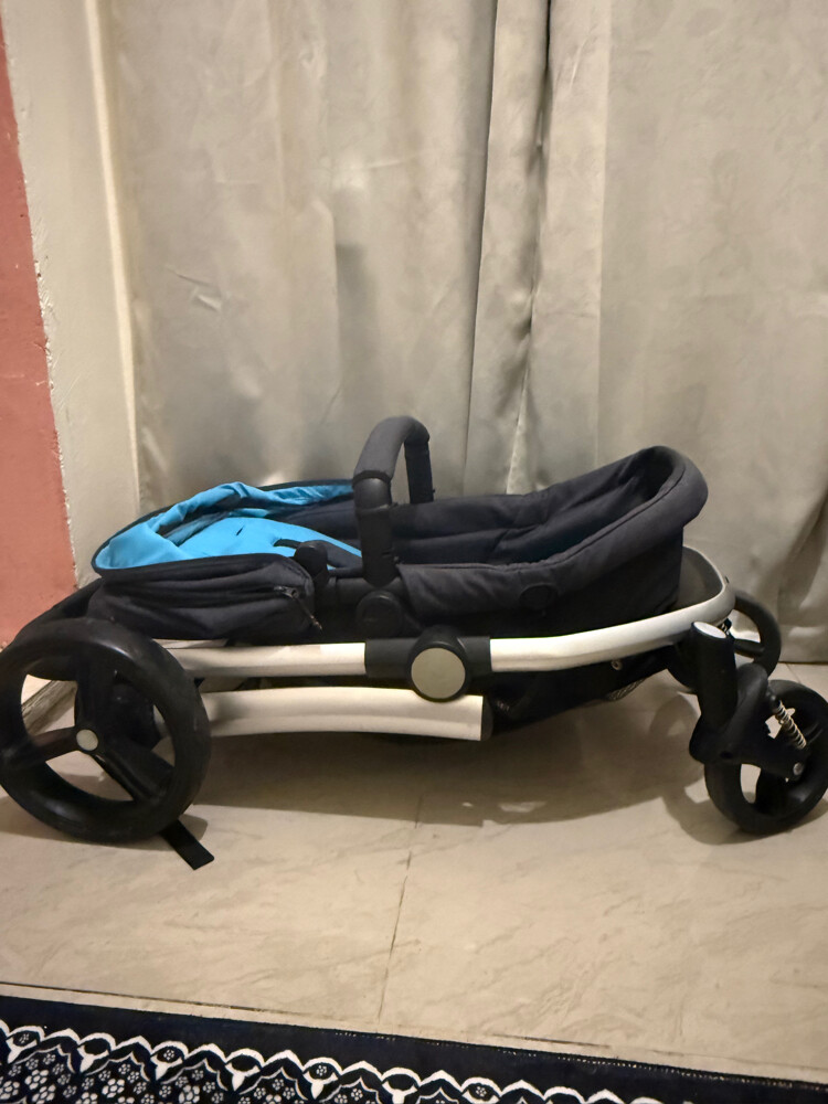 stoller/ car seat - 11